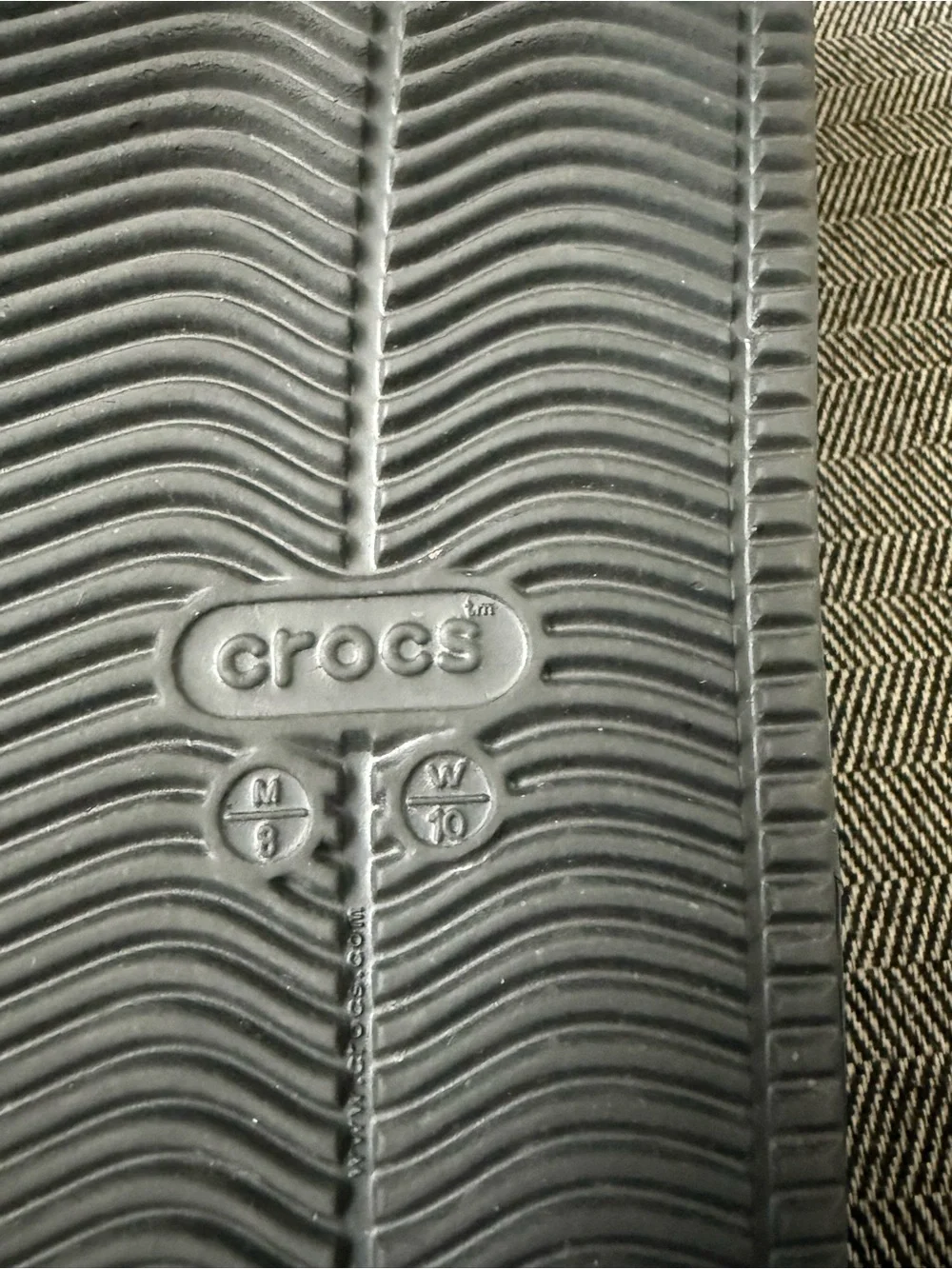 SpongeBob SquarePants Crocs - Picture 5 of 5